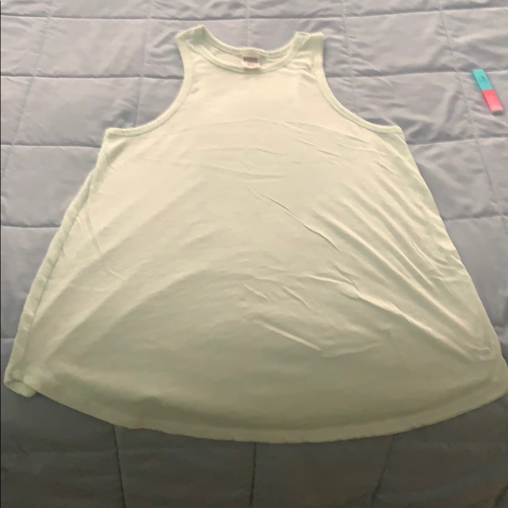 PINK V.S. TANK